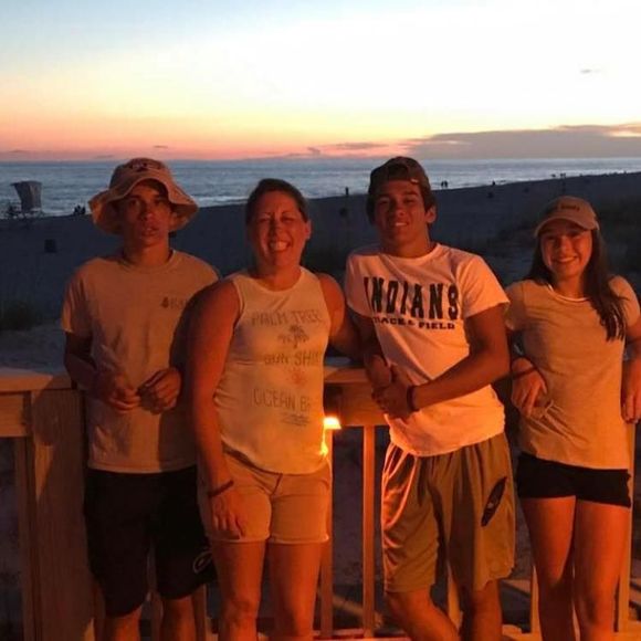 Meet your Posher, Kim - Picture 1 of 1